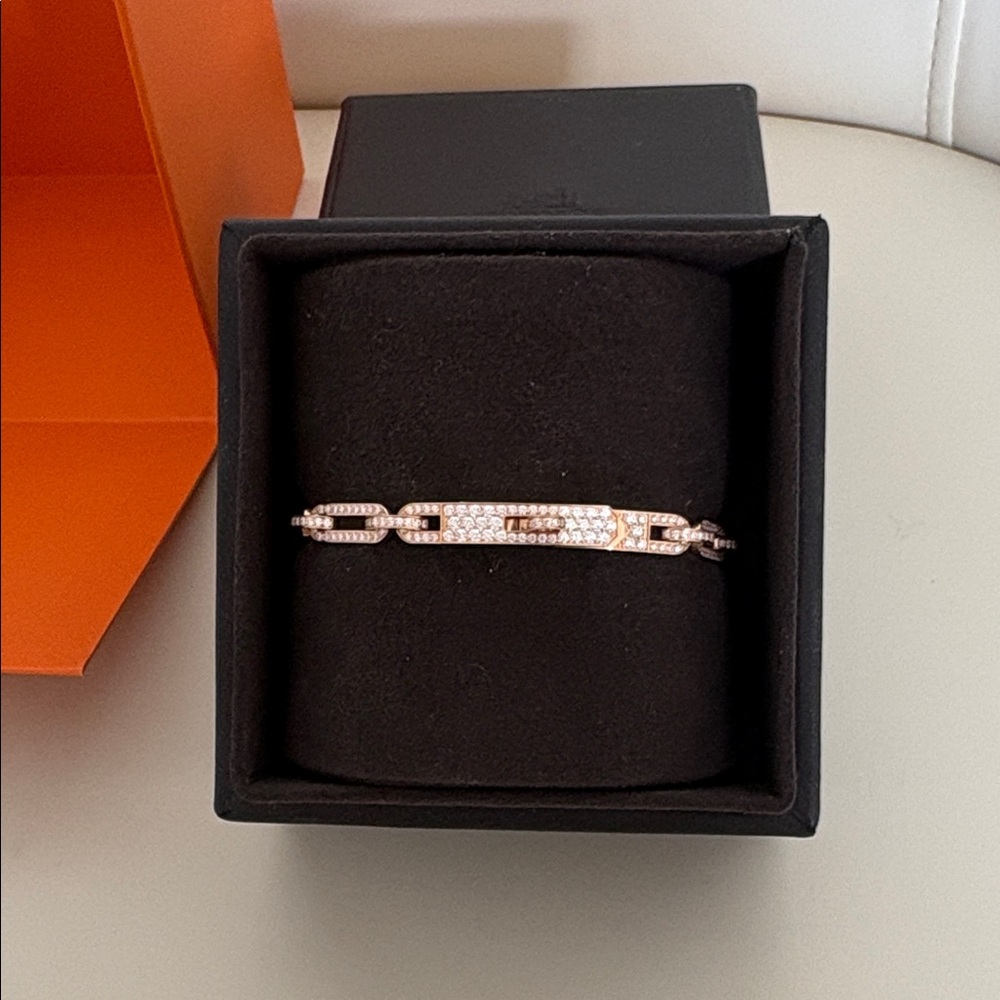 Brand new Hermes Kelly chaine bracelet full pave diamond